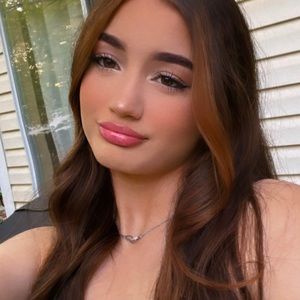 Meet your Posher, Hailey